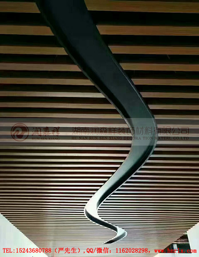湖南铝方通，湖南U型铝方通，湖南方通天花，湖南仿木纹铝方通天花，铝单板，Z型勾搭